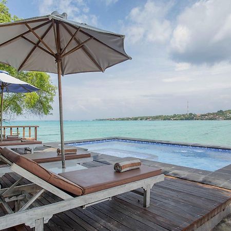 Wooden Beach Sunset Cottages Lembongan Exterior photo
