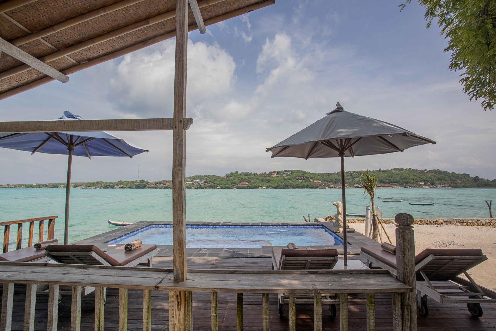 Wooden Beach Sunset Cottages Lembongan Exterior photo