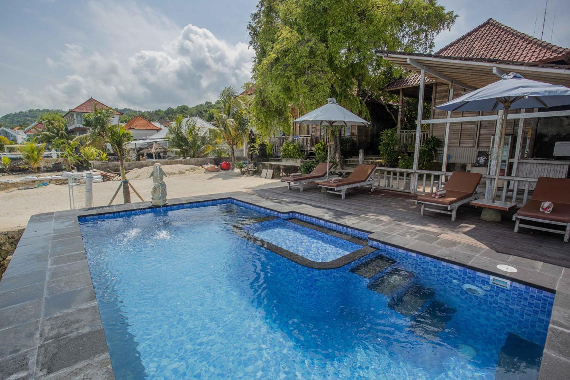 Wooden Beach Sunset Cottages Lembongan Exterior photo