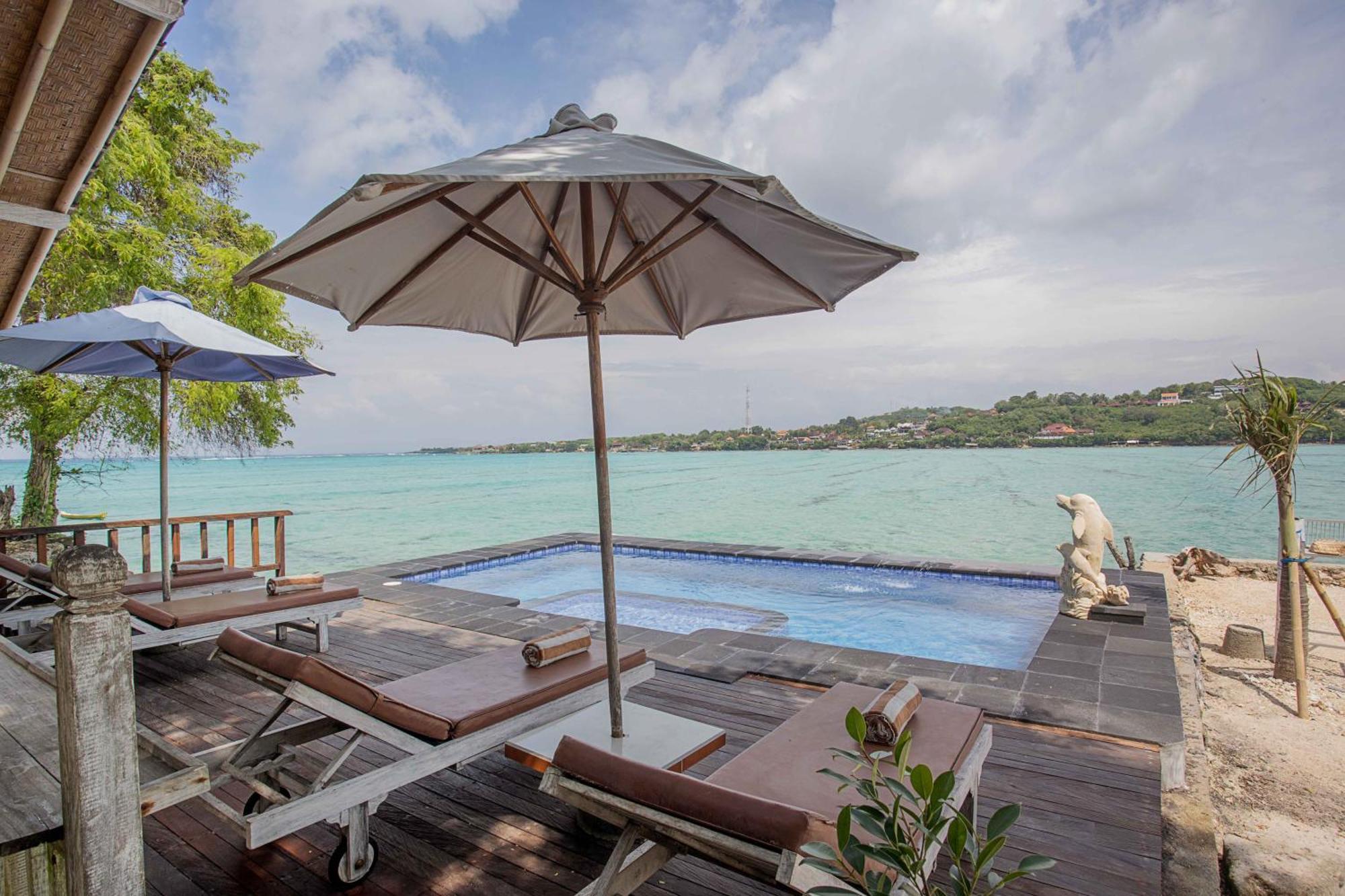 Wooden Beach Sunset Cottages Lembongan Exterior photo